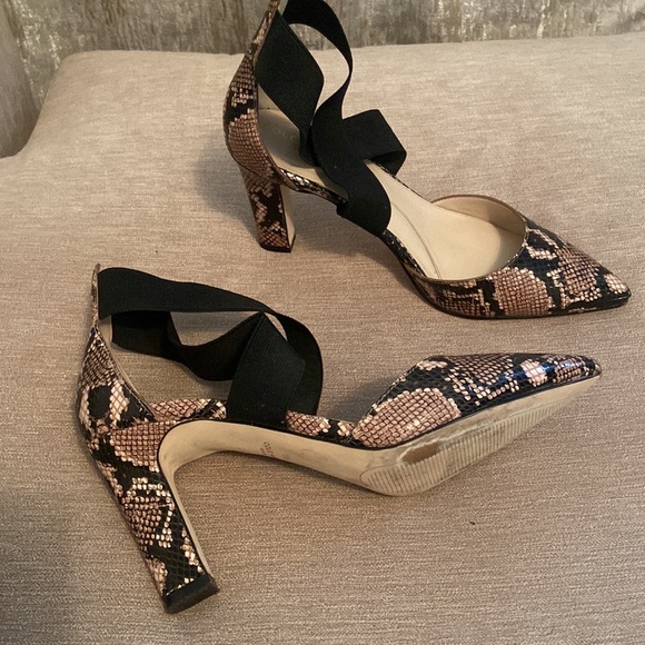 Cole Haan Grand Series cross-cross stiletto - Picture 2 of 10